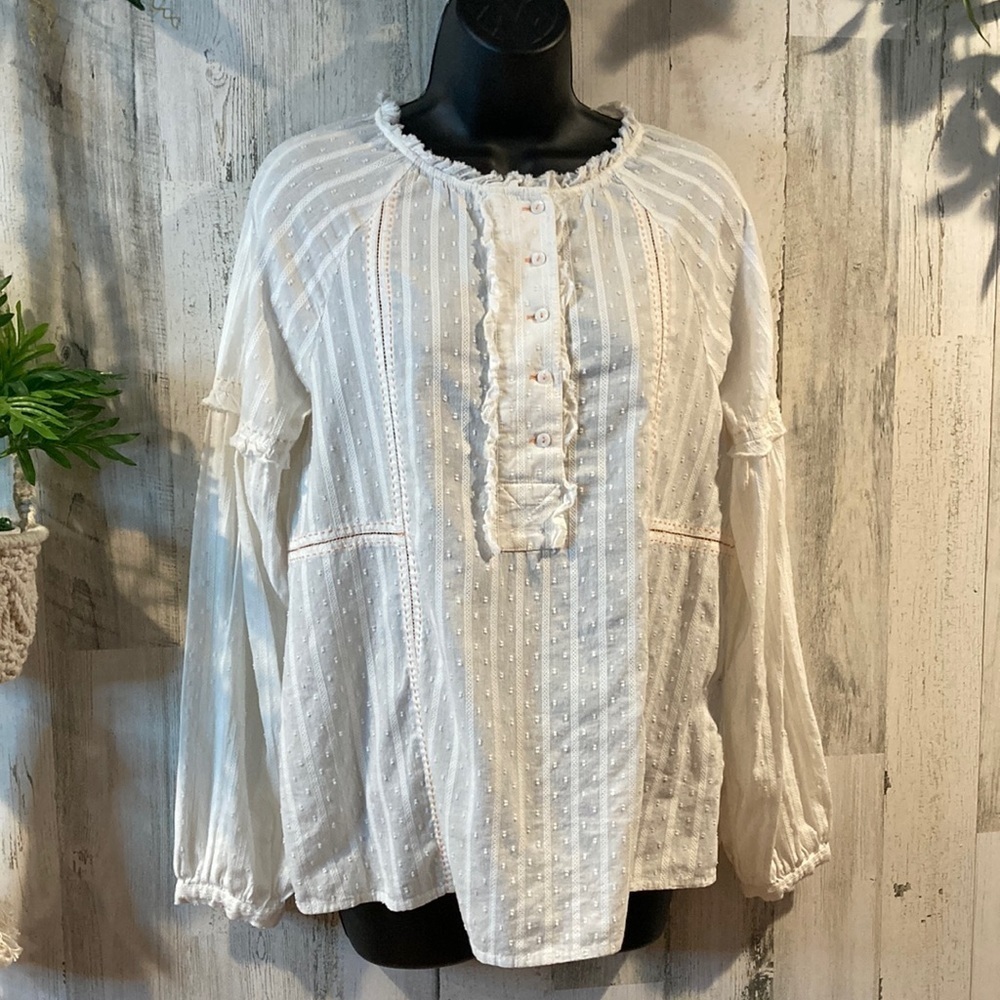 Sundance White Lace'/Swiss dot blouse